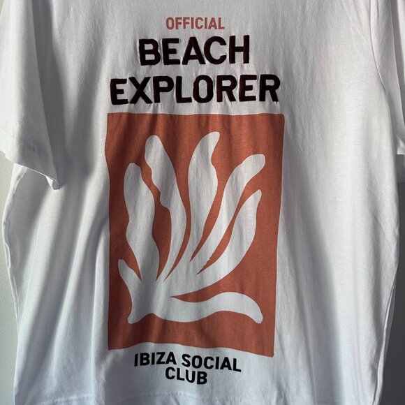 NWOT - H&M Printed T-Shirt Beach Explorer - Picture 4 of 7